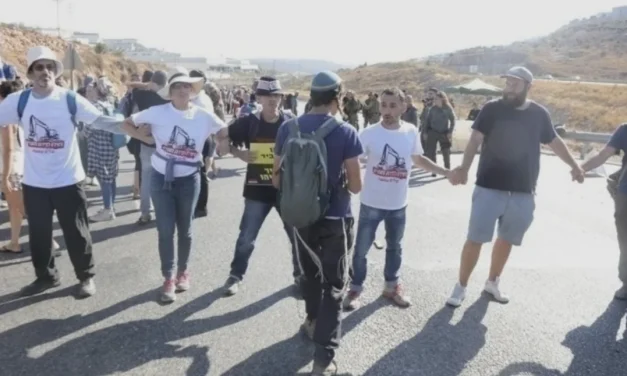 I coloni israeliani continuano a vessare i palestinesi in Cisgiordania