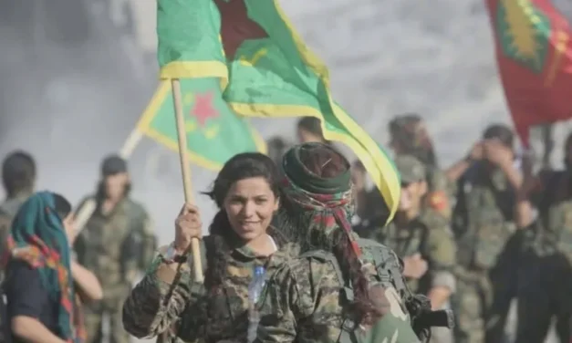 Il decreto e il fronte: la doppia verità dei curdi in Siria