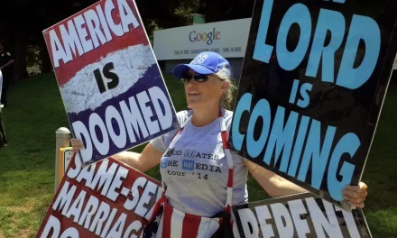 Religione come identità ferita: quando il sacro diventa scorciatoia politica