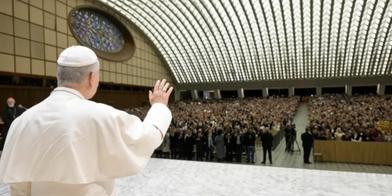 Leone XIV e la riscoperta del Vaticano II: Dio parla agli uomini come ad amici