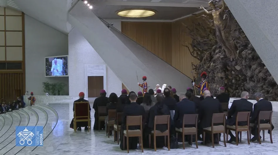 Leone XIV all’Udienza generale: Scrittura e Tradizione non si oppongono, si illuminano