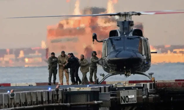 Maduro in catene a New York, Trump rivendica il controllo del Venezuela