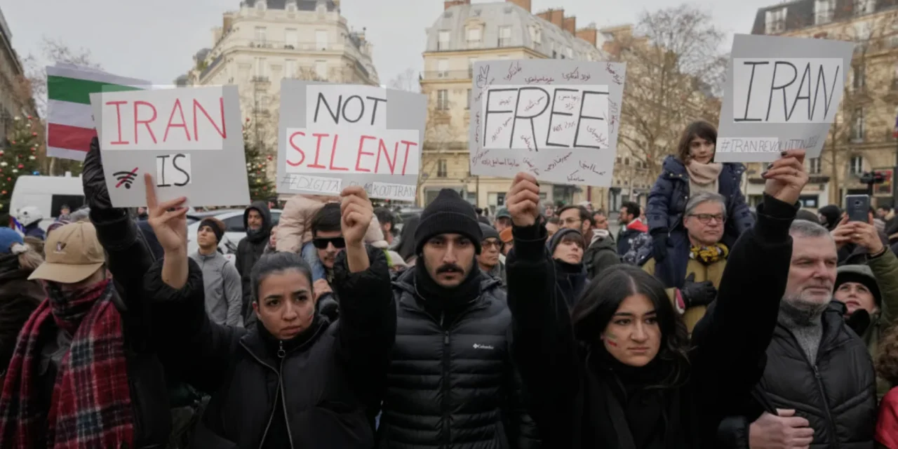 In Iran ritorna la calma, il Presidente Pezeshkian fa autocritica