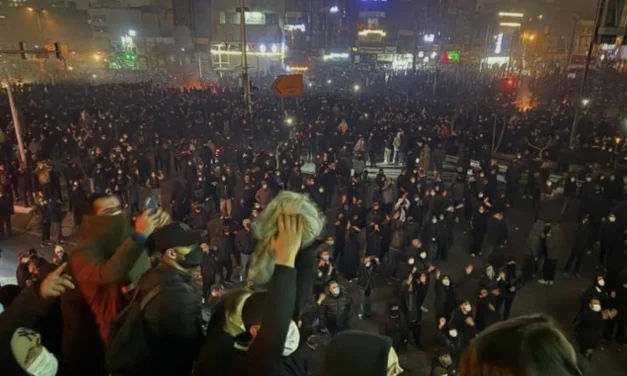 Iran sull’orlo: proteste, repressione e la diplomazia sotto minaccia