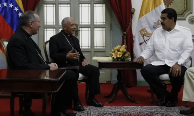 Venezuela e Chiesa: una relazione cruciale tra fede, diplomazia e crisi geopolitica