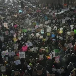 Trump costretto a fare un passo indietro su Minneapolis