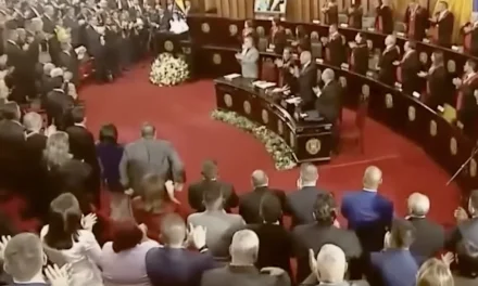 Caracas annuncia un’amnistia “generale” per i prigionieri politici: svolta di riconciliazione o tregua negoziata?