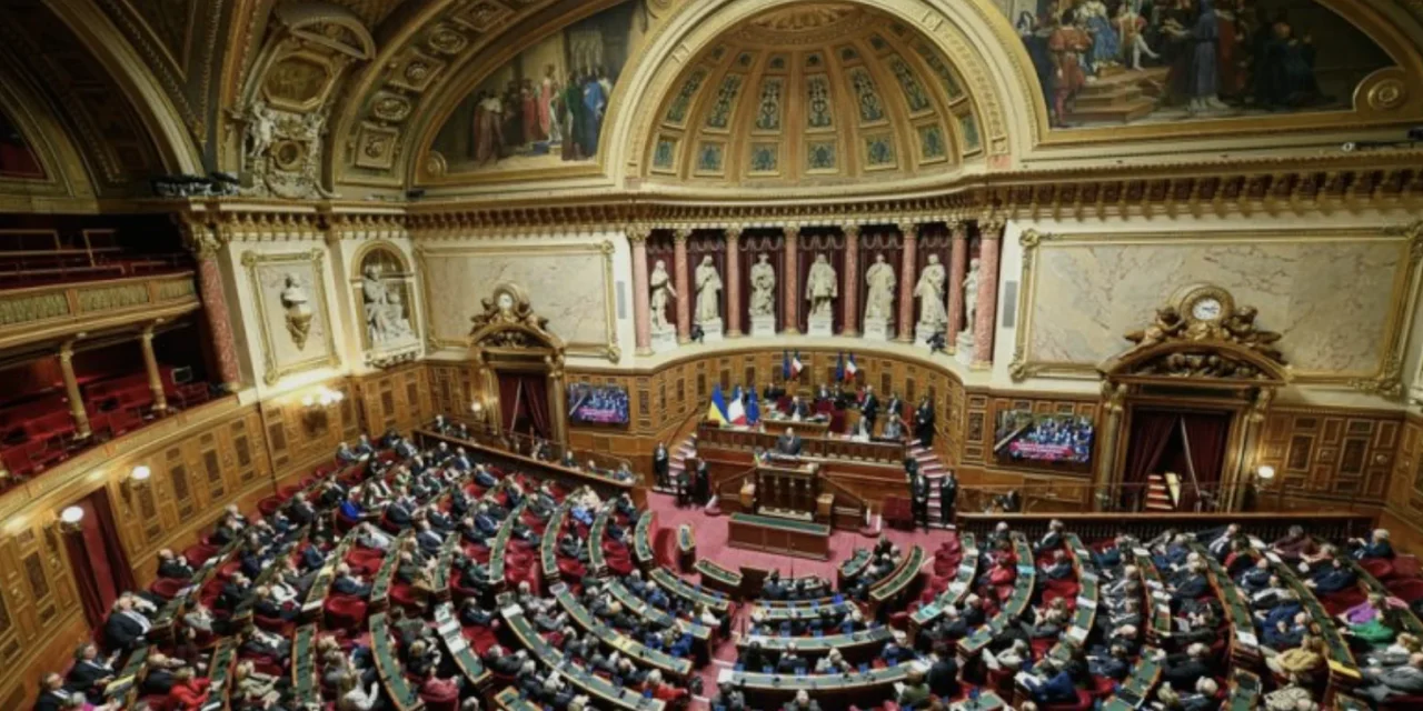 Fine vita, il ritorno al Senato riapre lo scontro sull’aiuto a morire