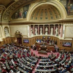 Fine vita, il ritorno al Senato riapre lo scontro sull’aiuto a morire