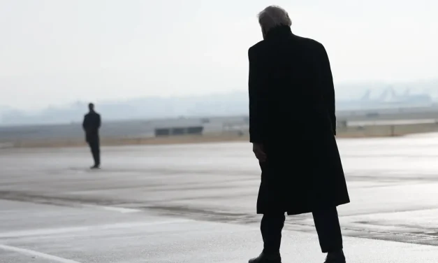 La Casa Bianca somiglia agli ultimi giorni di Nixon