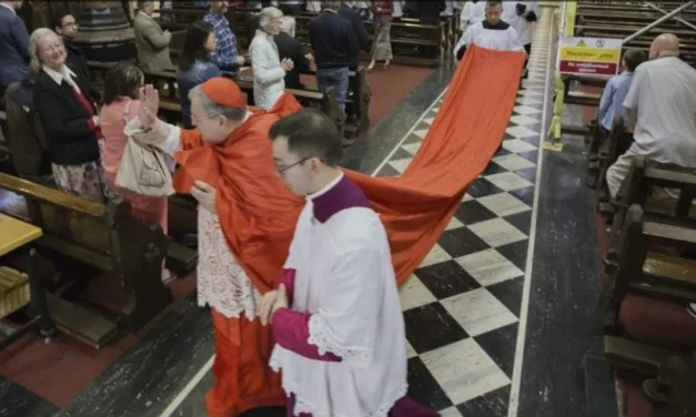 Un solo altare, un solo Corpo