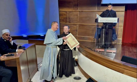 Una regola nuova per una sapienza antica: la PAMI tra Curia, ricerca e popolo di Maria