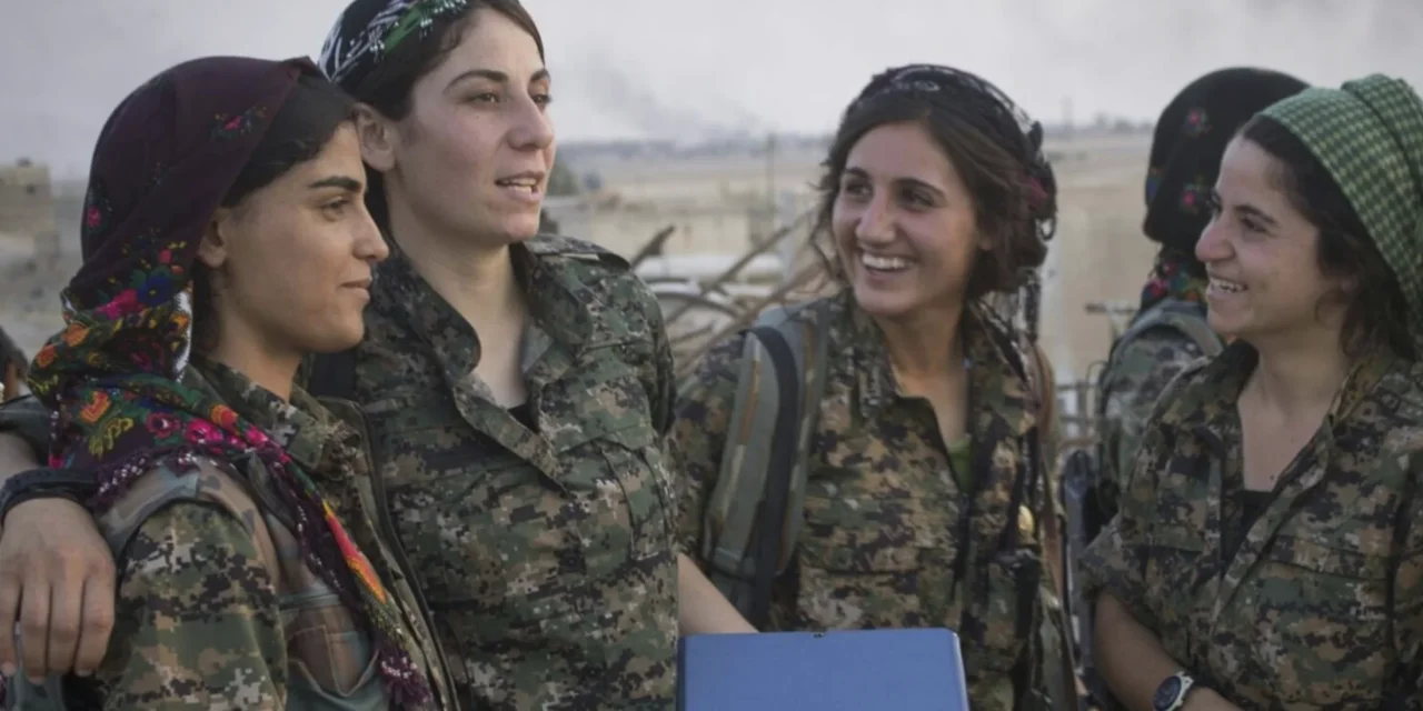 Le Unità di Protezione delle Donne Curde (YPJ) e la lotta contro il terrorismo dell’ISIS