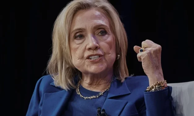 Caso Epstein: il circo dei Clinton e il buco nero di Trump