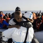 La frontiera come teatro: il ddl migranti tra slogan, eccezioni e diritti compressi