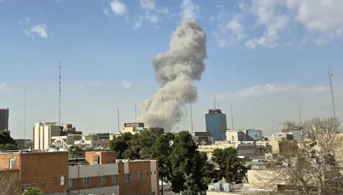 Israele e USA attaccano l’Iran. Ruggito del Leone, eco dell’Impero