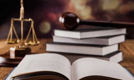 L’asse discendente del mondo e la dignitas publica