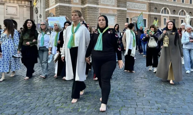 I piedi nudi e la storia che non impariamo