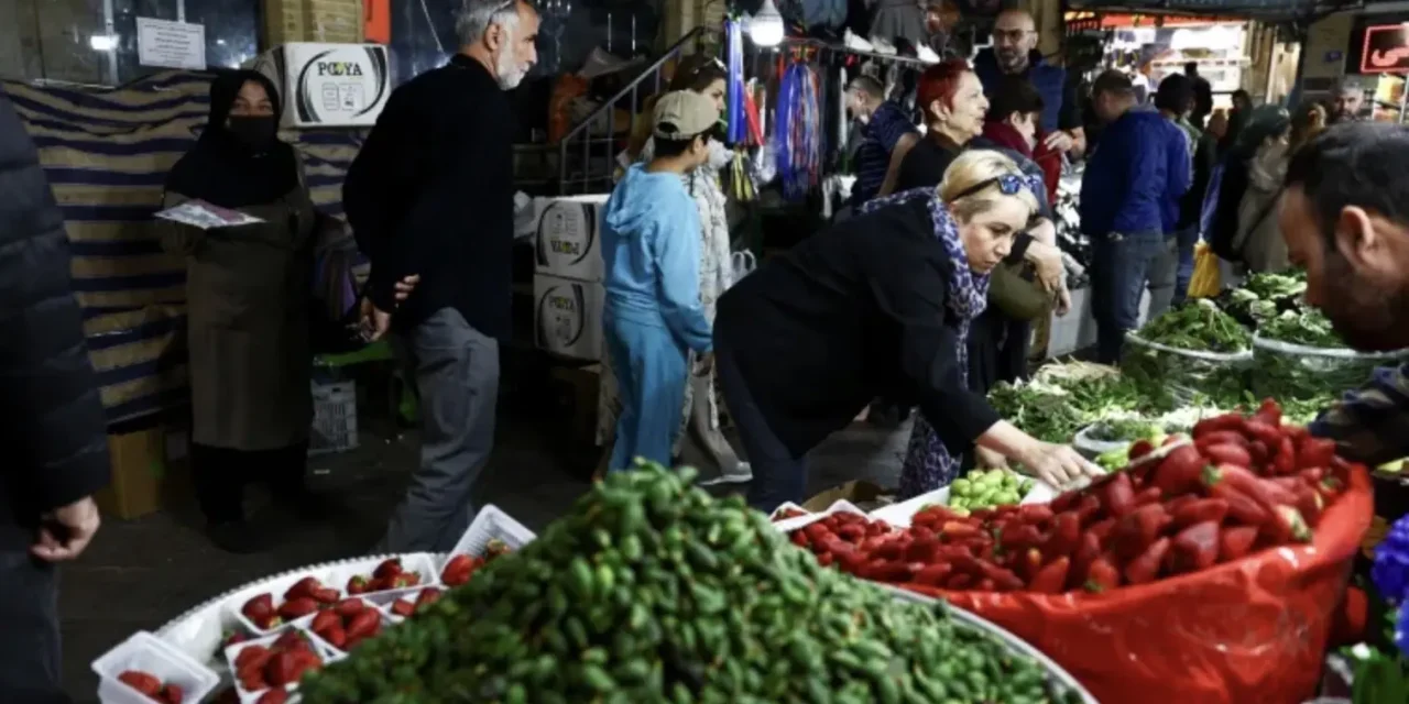 Il paese dei leoni e dell’usignolo, sotto le bombe