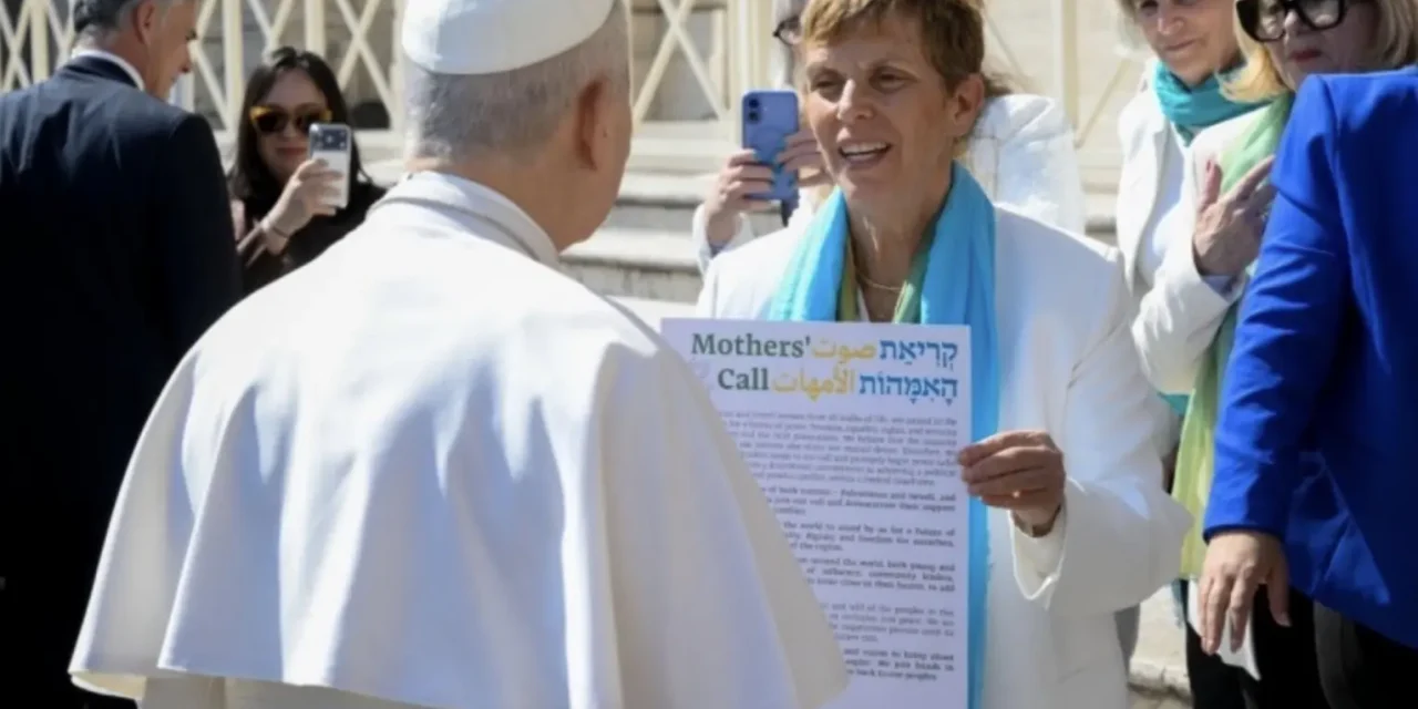 Il servizio come struttura. Leone XIV rilegge la gerarchia