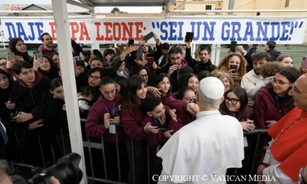 La nube luminosa e il Quarticciolo: Leone XIV, la fede che trasfigura la storia e la città