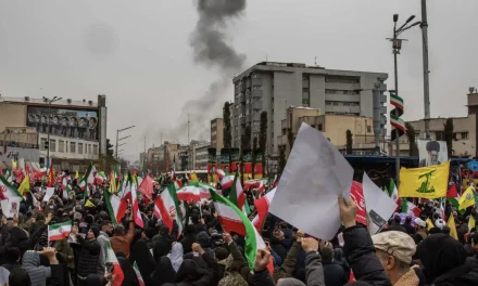 In Iran la rivolta è comandata da lontano?