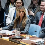 Melania Trump all’ONU. Il martelletto e le macerie