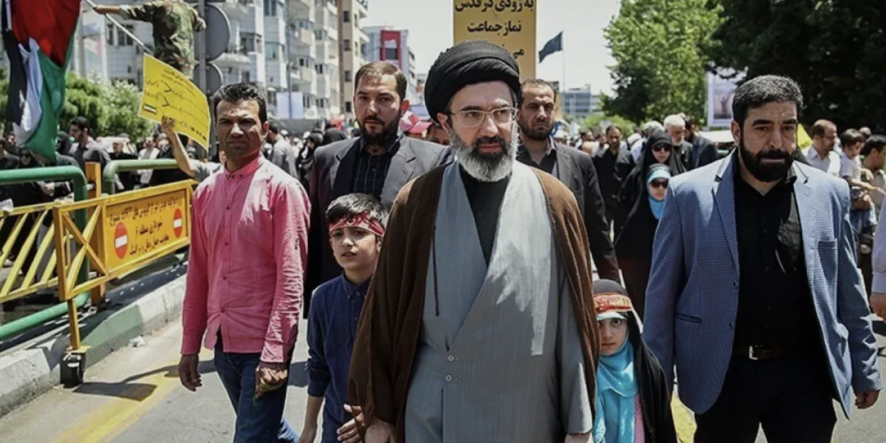 Il figlio del padre: Mojtaba Khamenei e il futuro dell’Iran