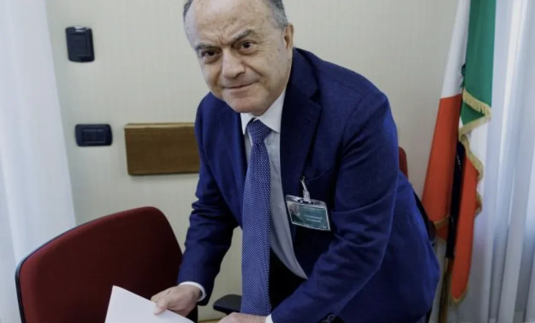 L’uomo che non si siede