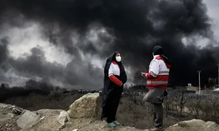 La “pioggia nera” su Teheran e la verità morale della guerra