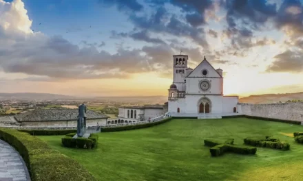 Guardare il mondo con l’altissima umiltà francescana