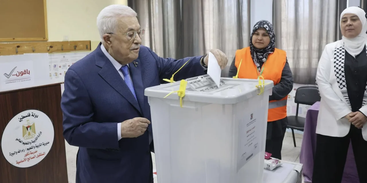 Gaza e Cisgiordania al voto: la democrazia palestinese resiste tra macerie, boicottaggi e speranza