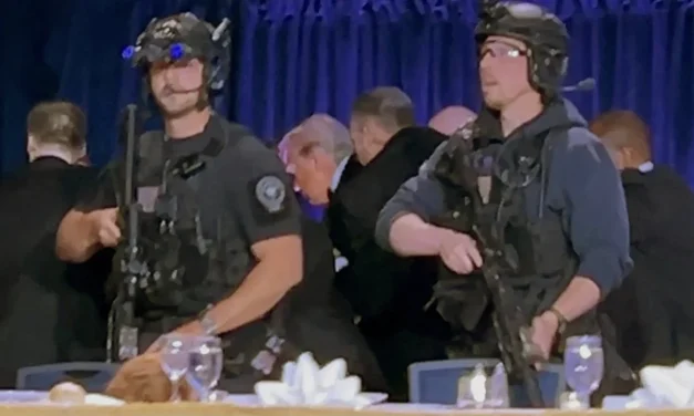 TRUMP, L’UOMO PIÙ SPARATO D’AMERICA