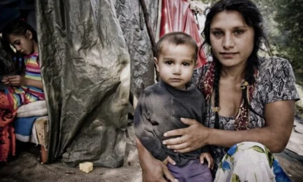 La città che non vuole vedere i campi rom