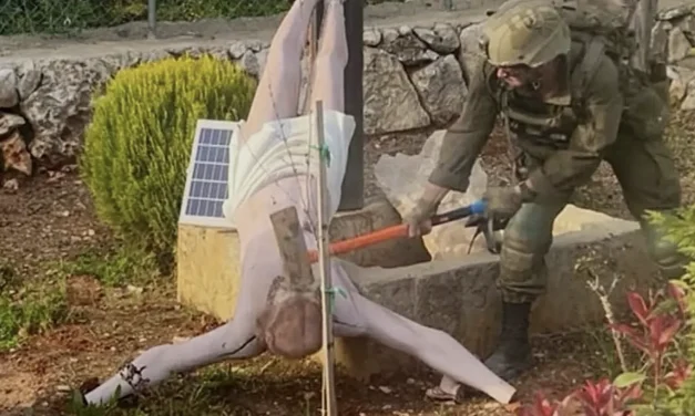 A Debel, Cristo è ancora crocifisso