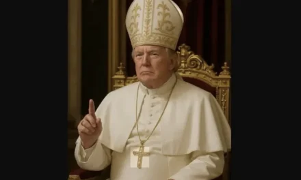 Trump voleva fare il papa, il re e il presidente del Venezuela