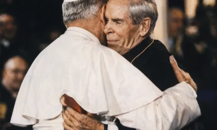 I tradizionalisti non possono appropriarsI di Fulton Sheen.  Chiamò la Fraternità San Pio X “setta scismatica”