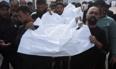 Undici morti in un giorno di “cessate il fuoco”: Gaza e Cisgiordania sotto i colpi di Israele mentre l’Europa guarda