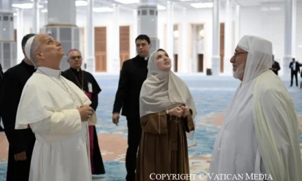 Papa Leone XIV ad Algeri: la visita alla Grande Moschea e il dialogo islamo-cristiano dopo Abu Dhabi e Fratelli Tutti