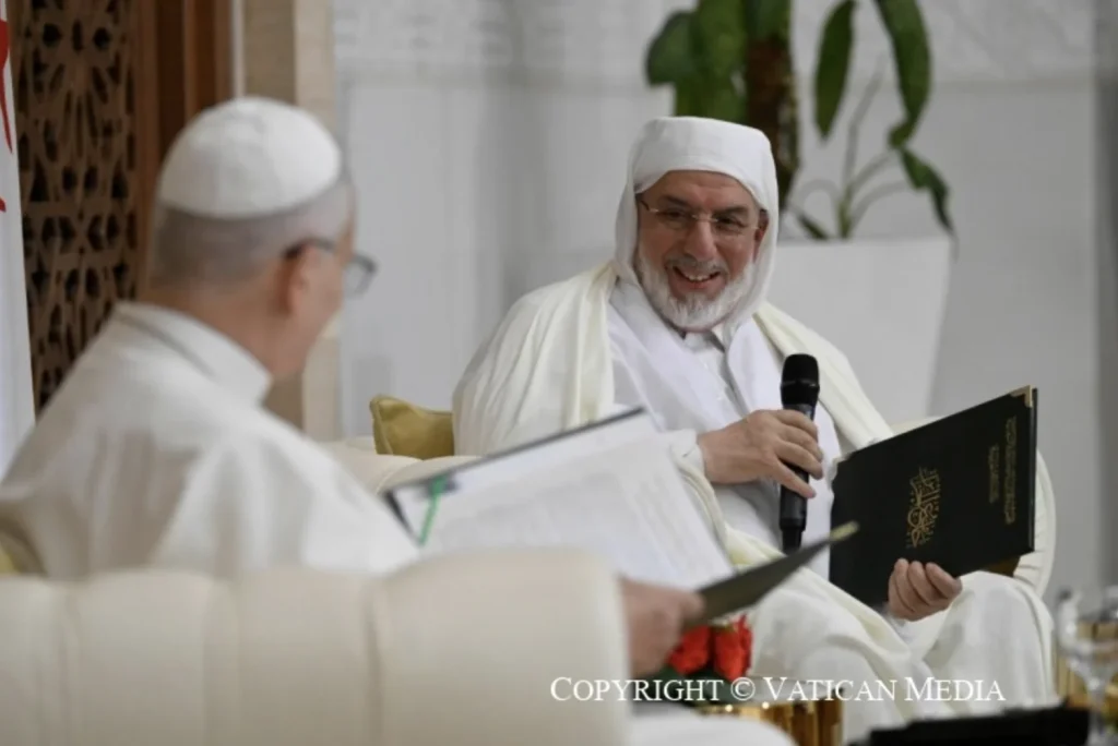 Papa Leone XIV ad Algeri: la visita alla Grande Moschea e il dialogo islamo-cristiano dopo Abu Dhabi e Fratelli Tutti 1 leone xiv grande moschea di algeri 2