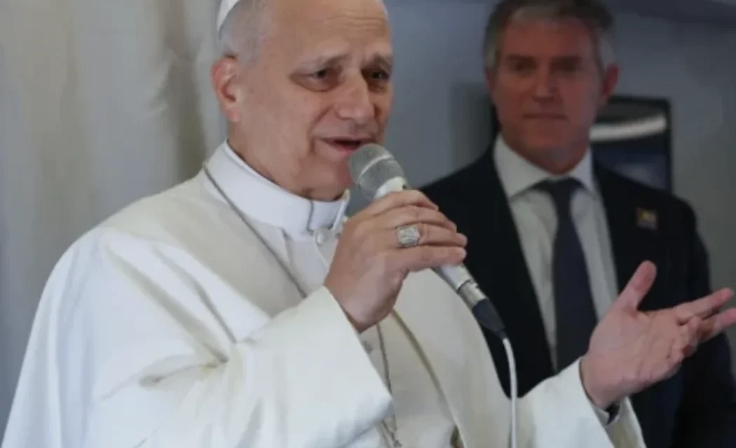 Il rumore del mondo e il silenzio del Papa