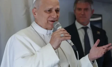 Il rumore del mondo e il silenzio del Papa