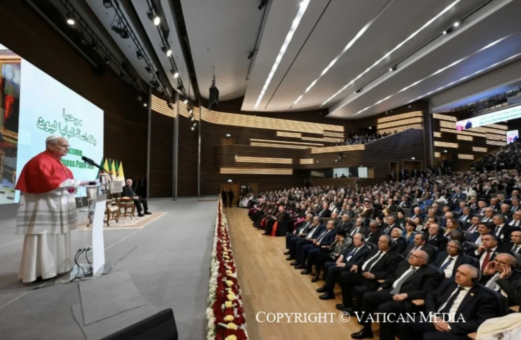 Leone XIV ad Algeri: quando un discorso alle autorità diventa un atto profetico 1 leone xiv palazzo dei congressi ad algeri