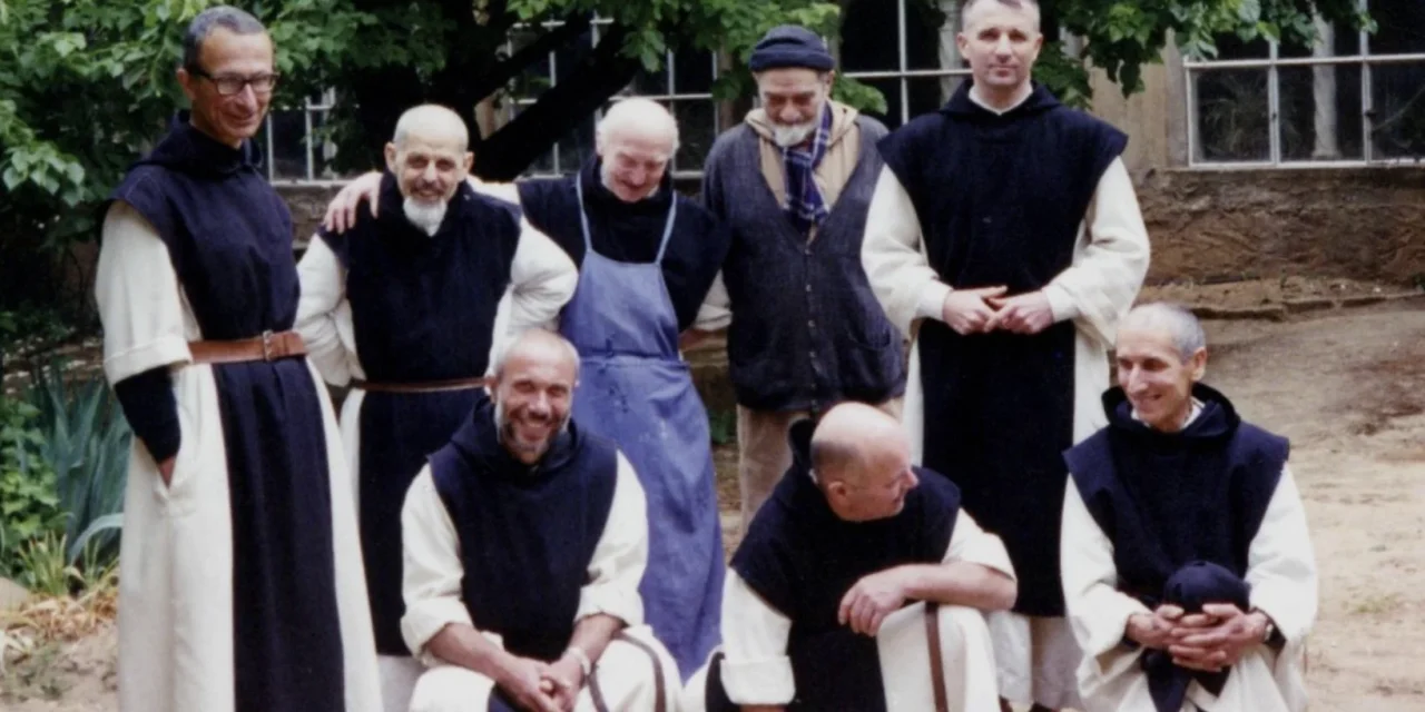 Tibhirine: martirio, verità e il potere di riscrivere la morte