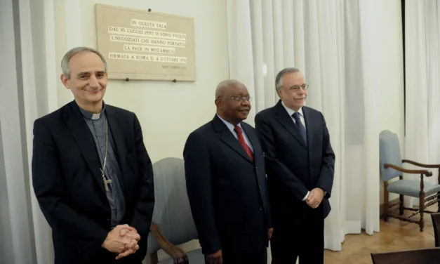 Zuppi dice «no alla guerra» e il mondo farebbe bene ad ascoltarlo. Perché quest’uomo sa di cosa parla