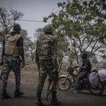 Bénin, l’ultimo domino: lo jihadismo saheliano punta il paese che l’Occidente ha dimenticato