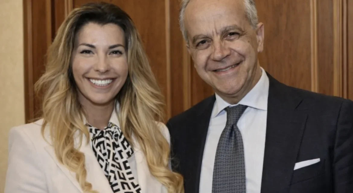 Il ministro Piantedosi travolto dalle rivelazioni di Claudia Conte su una presunta relazione