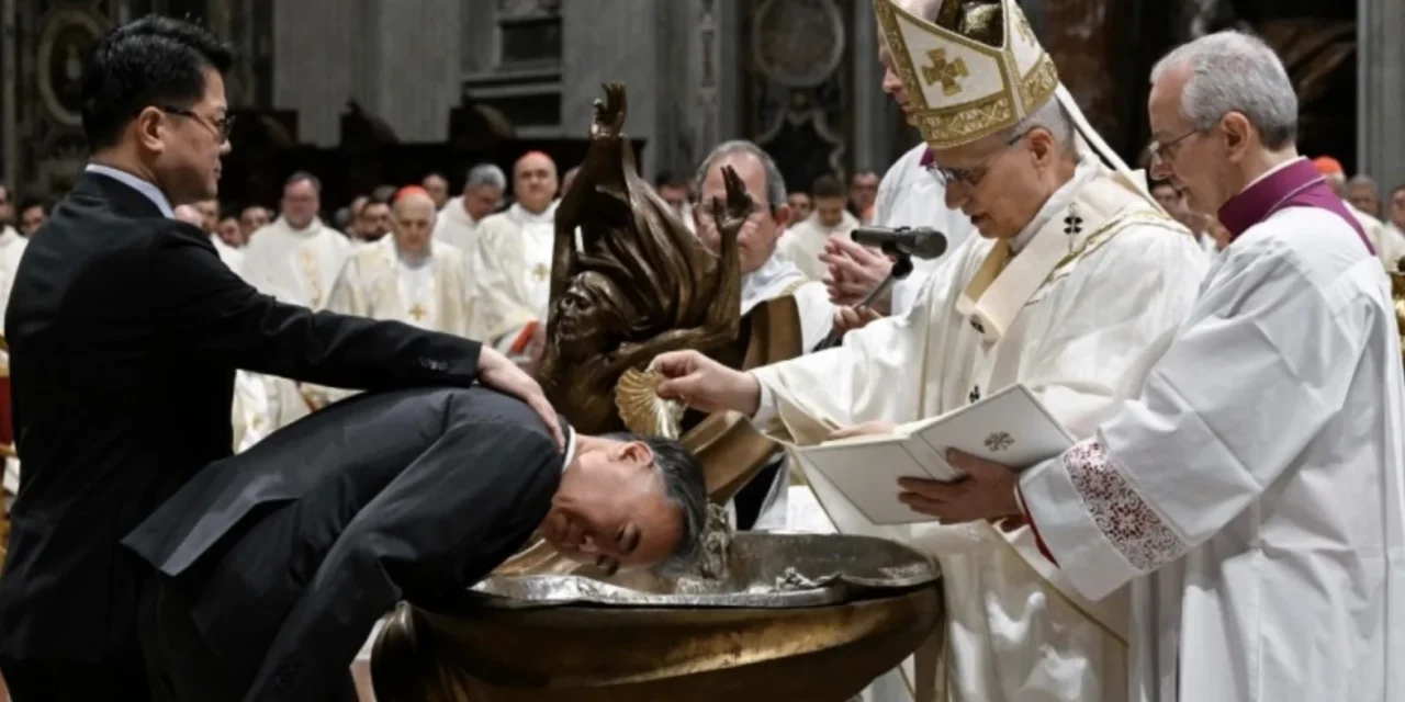 Pasqua, quando il sepolcro diventa appello al mondo