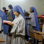 Papa Leone raccomanda prudenza nel discernimento dei carismi dei movimenti e della nuove comunità di consacrati