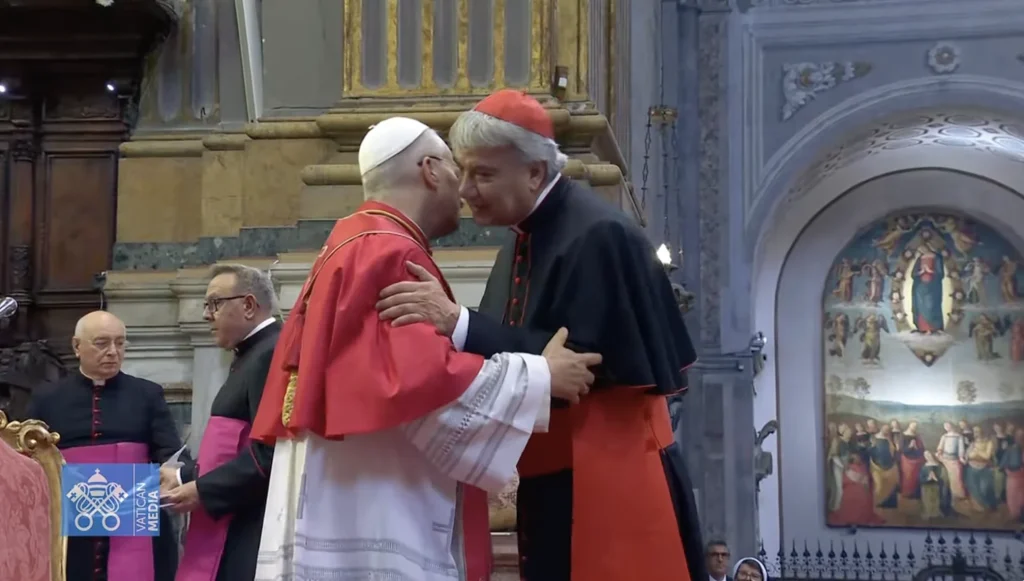 abbraccio leone xiv e card battaglia
